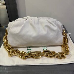 Bottega veneta White Leather Bag with Gold Chain